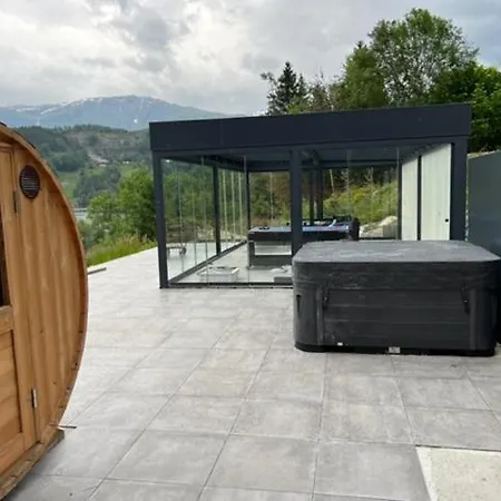 Trolltun, Frystevegen 4 3* Ульвик