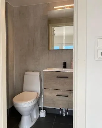 Trolltun, Frystevegen 4 Гостевой дом Ульвик