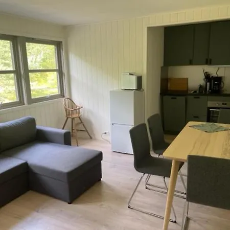 Trolltun, Frystevegen 4 3*