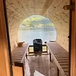 Trolltun, Frystevegen 4 Гостевой дом Ульвик